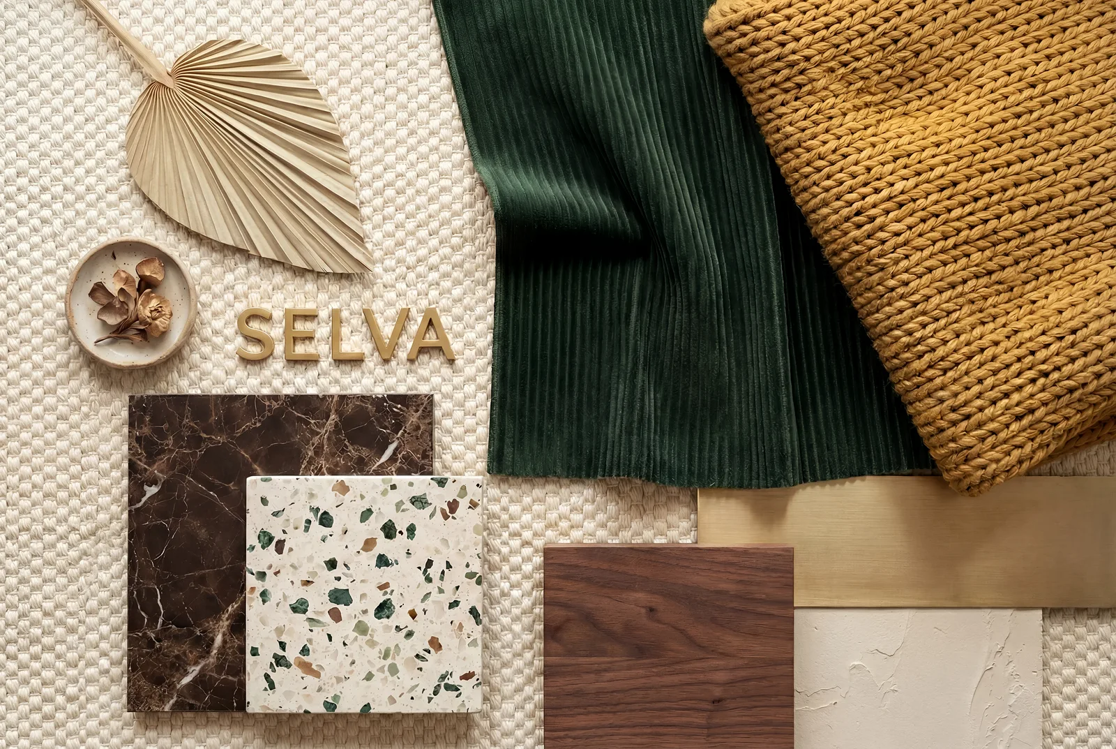 Selva Hotel — pool area